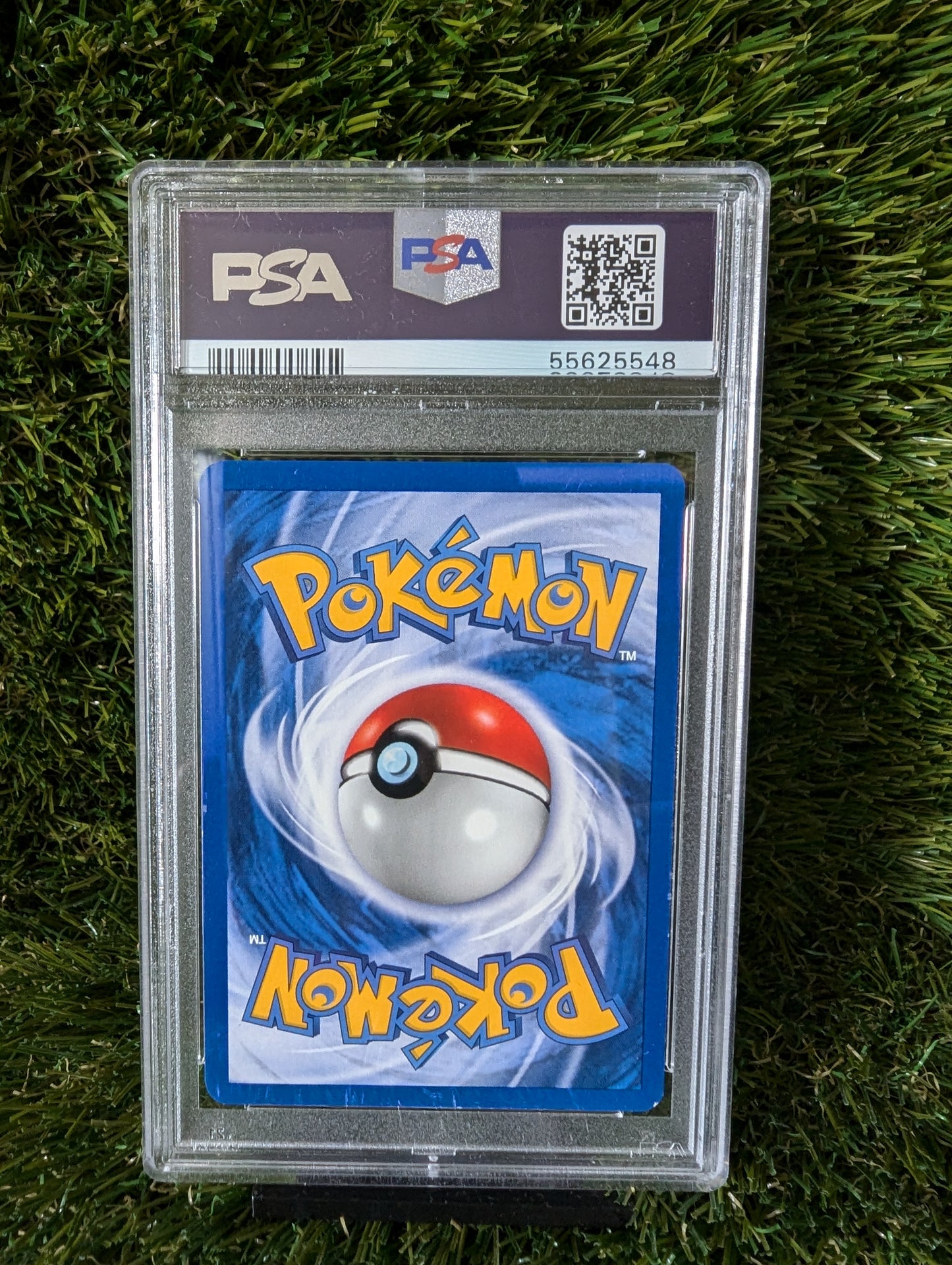 New Pokedex 1ste edition 2000 Pokemon Neo Genesis Graded 9