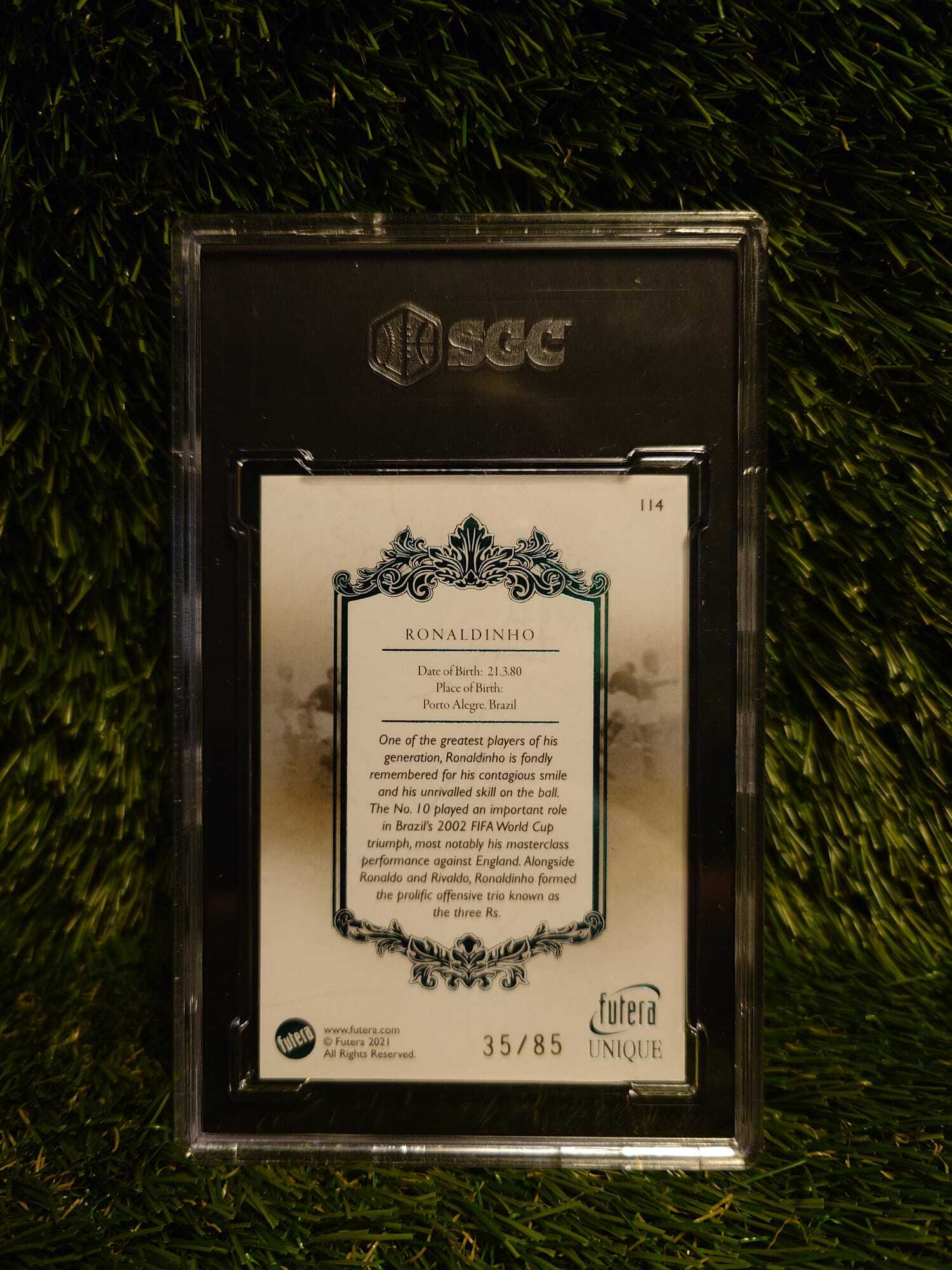 Ronaldinho 2021-2022 Futera Unique Turquoise /85 card graded SGC 9